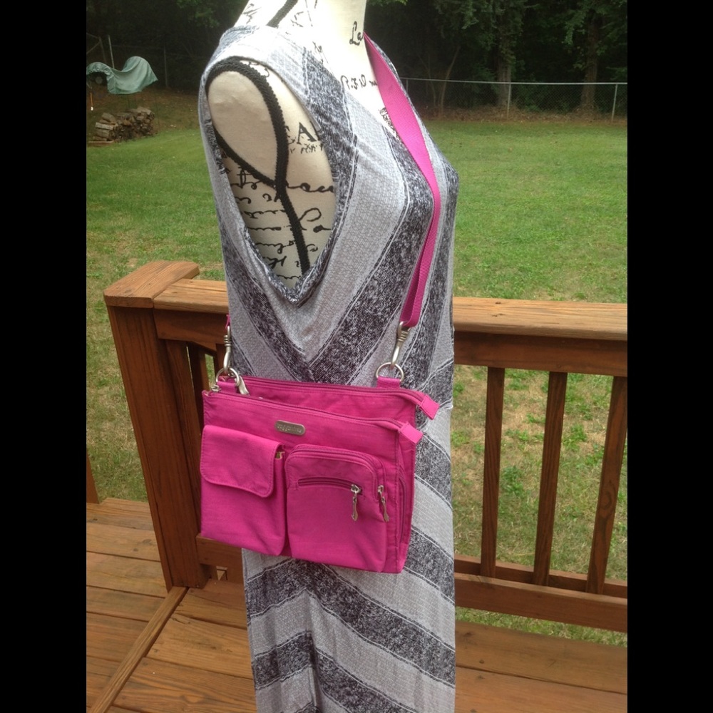 Gently used once Baggalini crossbody